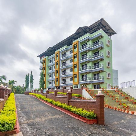 Treebo Green Village Resort - Goa Maneri  Kültér fotó
