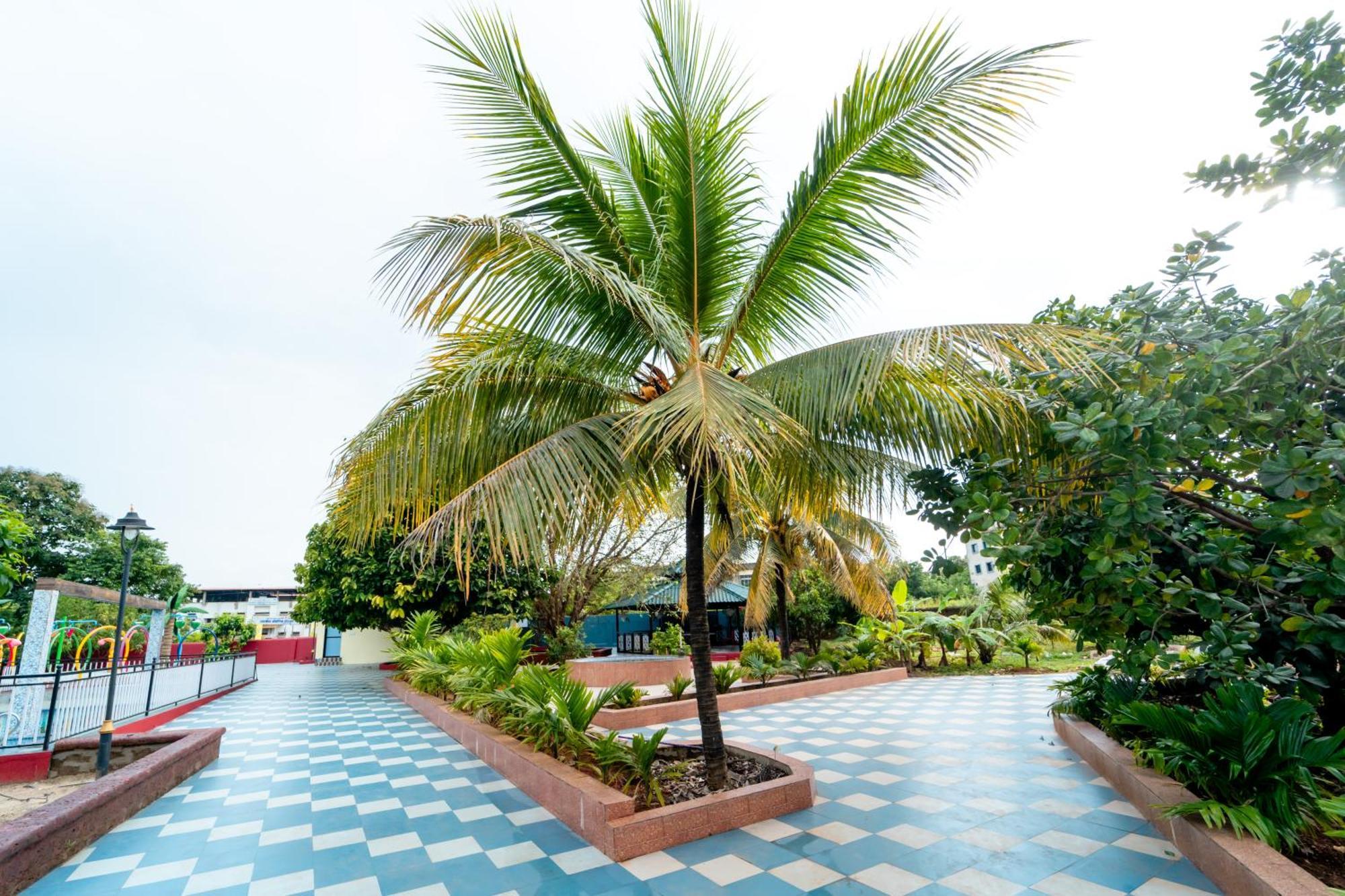 Treebo Green Village Resort - Goa Maneri  Kültér fotó